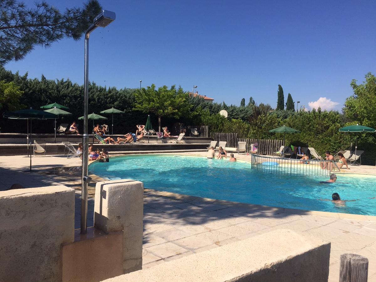 Camping Forcalquier Les Routes De Provence Hotel Exterior photo